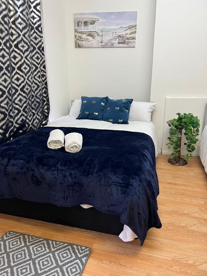 Central London Cosy Apartment ภายนอก รูปภาพ