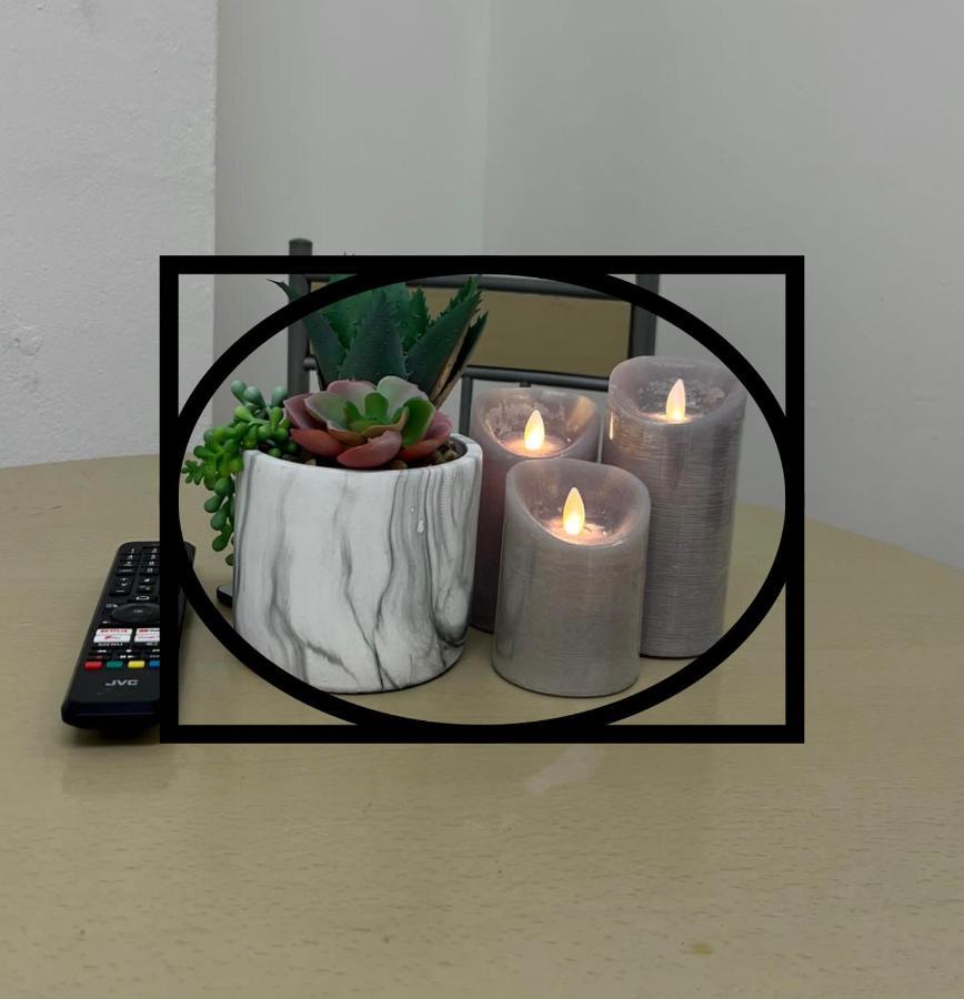 Central London Cosy Apartment ภายนอก รูปภาพ